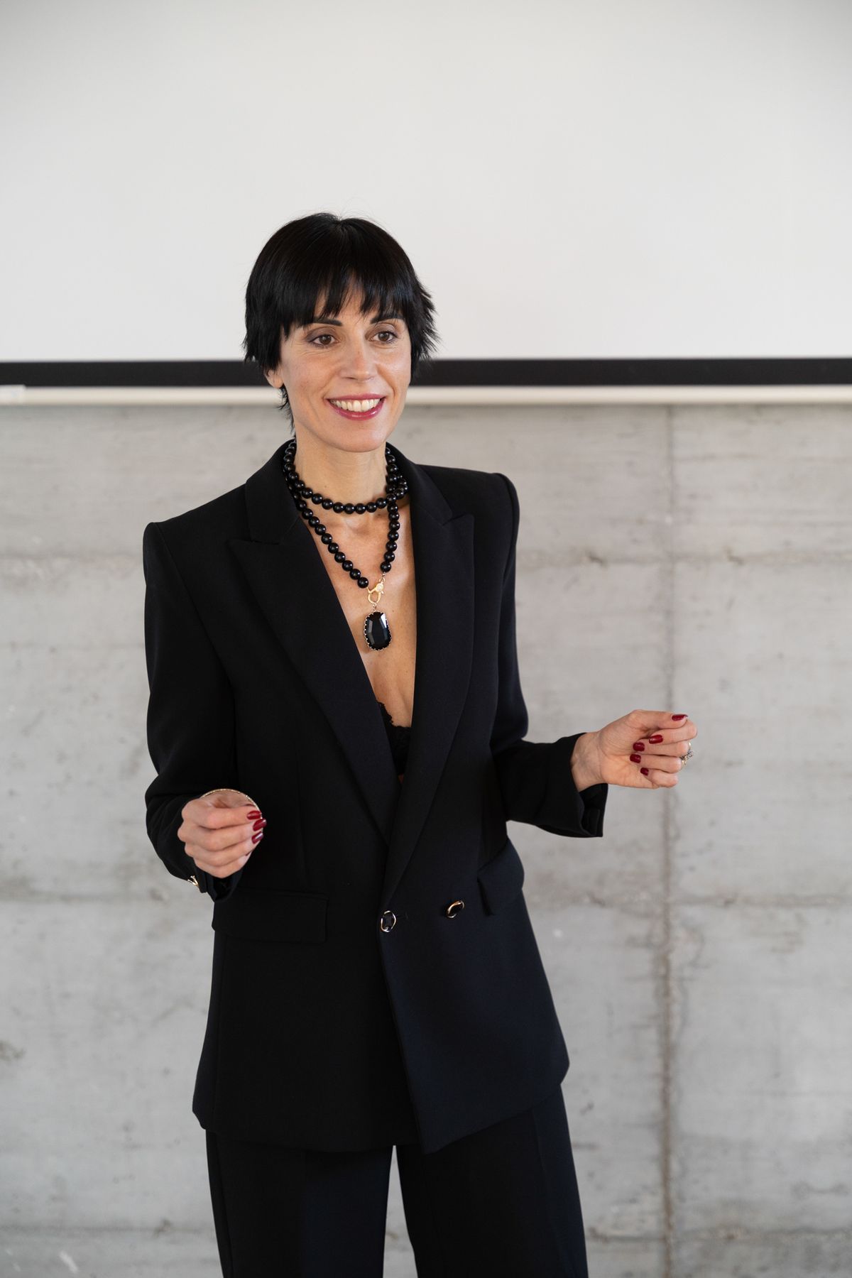 Caroline Georganidis durante un intervento